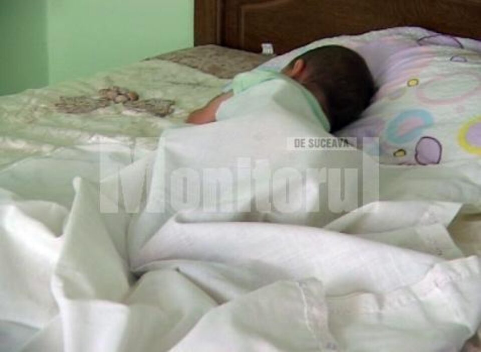 Băiețelul cel mic a rămas acasă