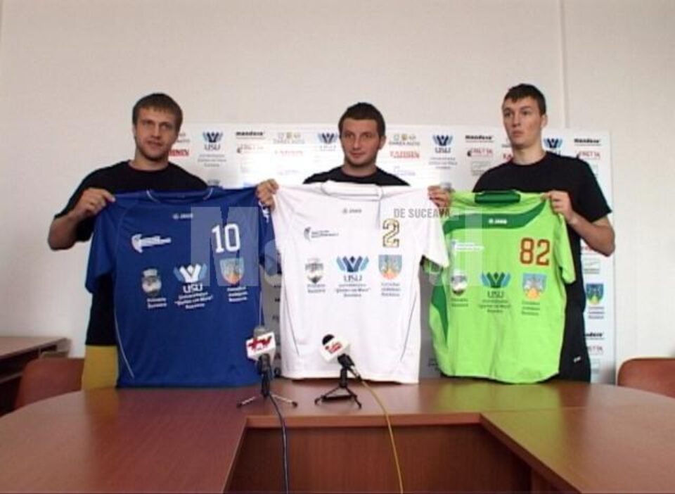 Noul echipament al echipei Universitatea Suceava