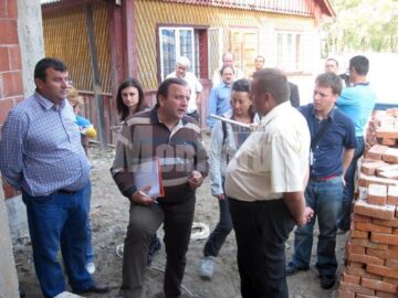 Gheorghe Flutur a inspectat construcția unei clădiri din Ulma în care va funcționa „o școală de după școală”