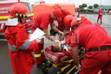 Victimele primesc îngrijiri medicale
