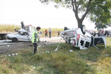 Un polițist a murit, iar un altul e grav rănit la spital, după ce s-au răsturnat cu Logan-ul Poliției Rutiere