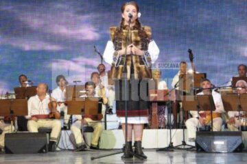 Andreea Cristina Haisan din Fundu Moldovei