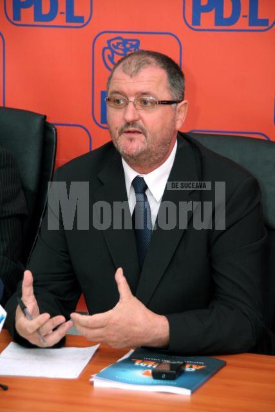 Orest Onofrei: „Până și lui Ponta și lui Antonescu li s-a părut că e cam groasă și au lăsat la 51%, așa din burtă”