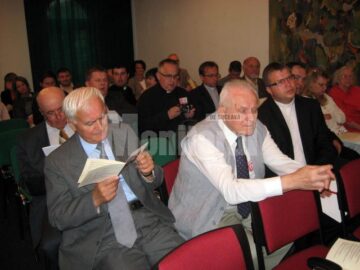 Participanți la festivitatea de deschidere a Zilelor Culturii Polone
