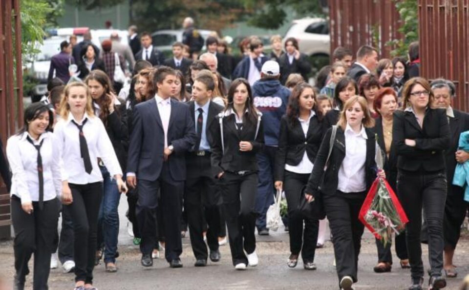 Elevii vor fi evaluați la toate disciplinele după două săptămâni de recapitulare. Foto: MEDIAFAX
