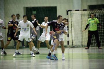 Sucevenii au dominat aproape tot meciul cu U Cluj, dar au fost egalați în ultima secundă