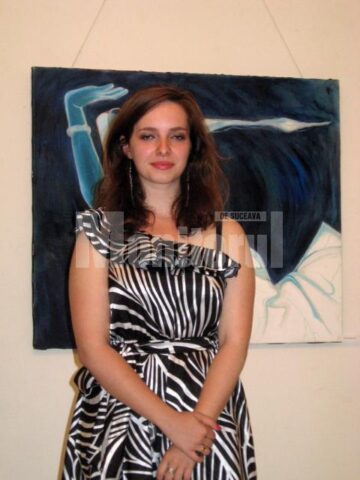 Artista plastică Oana-Cristina Bedrulea, la vernisaj