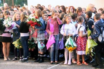 Deschiderea anului școlar de la Școala Generală Nr. 1 Suceava