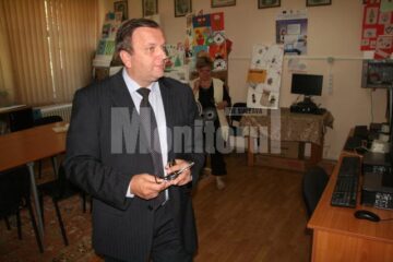Gheorghe Flutur a participat ieri la deschiderea anului școlar la Centrul Școlar pentru Educație Incluzivă din Suceava