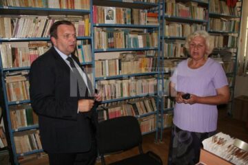 Flutur la bicilioteca școlii speciale din Burdujeni