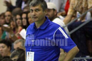 Antrenorul studenților, Stelian Bursuc