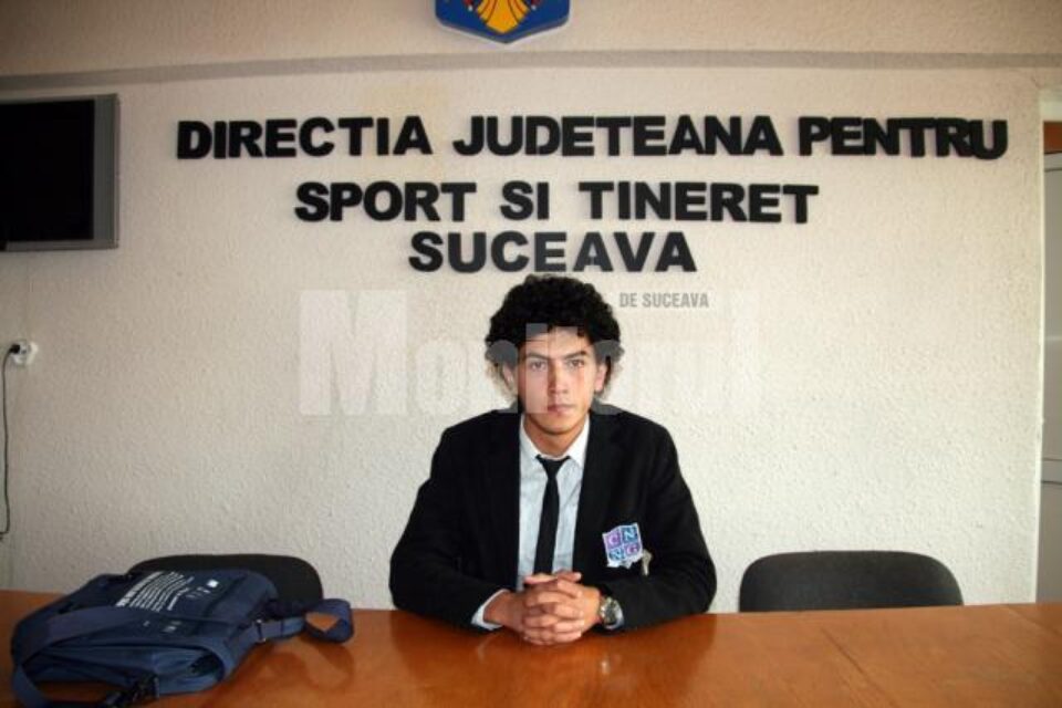 Bogdan Baciu este elevul fălticenean care va reprezenta România la ONU