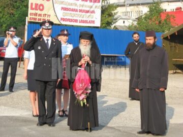 Zeci de pompieri, prezenți joi la hramul Bisericii Militare „Sf. Ierarh Iosif de la Partoș”