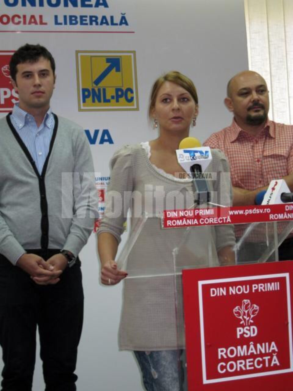 Studenții Ioana Voroniuc și Alexandru Poenaru și fostul președinte al Asociației Juventus, Cornel Grosar, trei dintre noile achiziții ale PSD Suceava