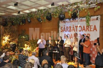 Seniorii și tinerii PD-L la „Sărbătoarea roadelor”