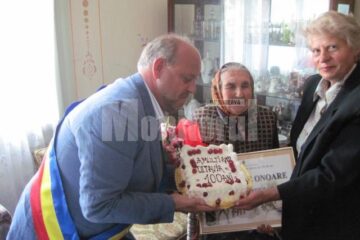 Primarul Aurel Olărean, la centenarul Octaviei Botezat