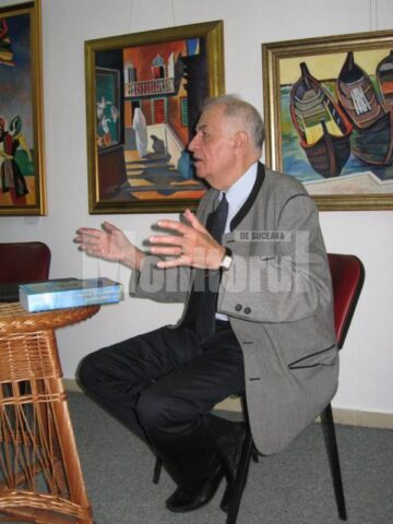 Radu George Serafim susținându-și prelegerea