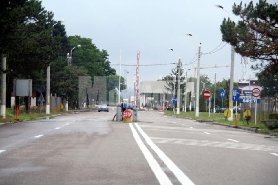 Mocirla din Vama Siret pare să nu mai aibă nici o limită Mocirla din Vama Siret pare să nu mai aibă nici o limită