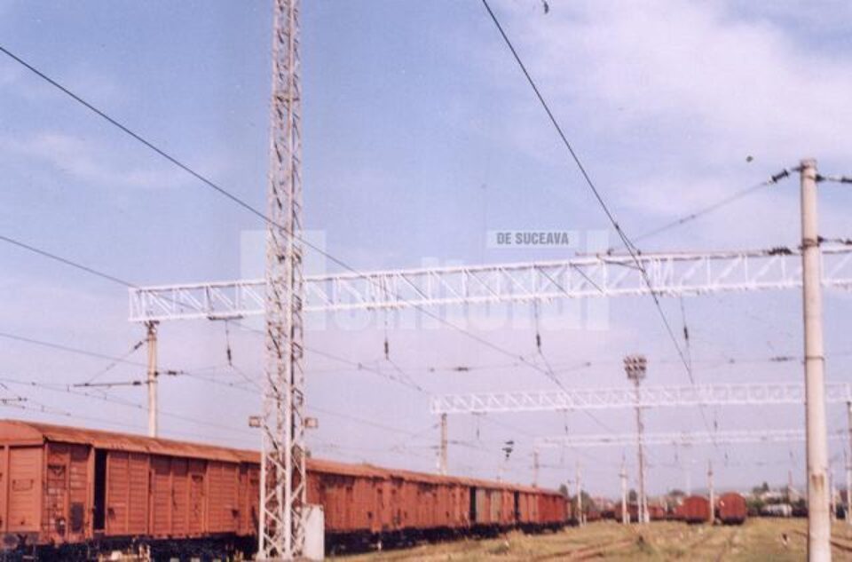 La sfârșitul anilor 1990 în Gara Suceava transportul de marfă încă nu murise. Foto: colecție personală Vasile Palaghiu