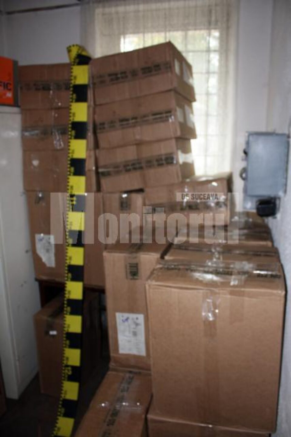 În microbuz se aflau 17.000 de pachete de țigări, cu o valoare de piață de circa 170.000 de lei