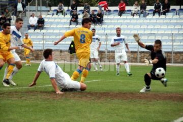 Buziuc a adus trei puncte celor de la Sporting printr-o triplă