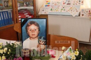 Zâmbet doar din fotografie