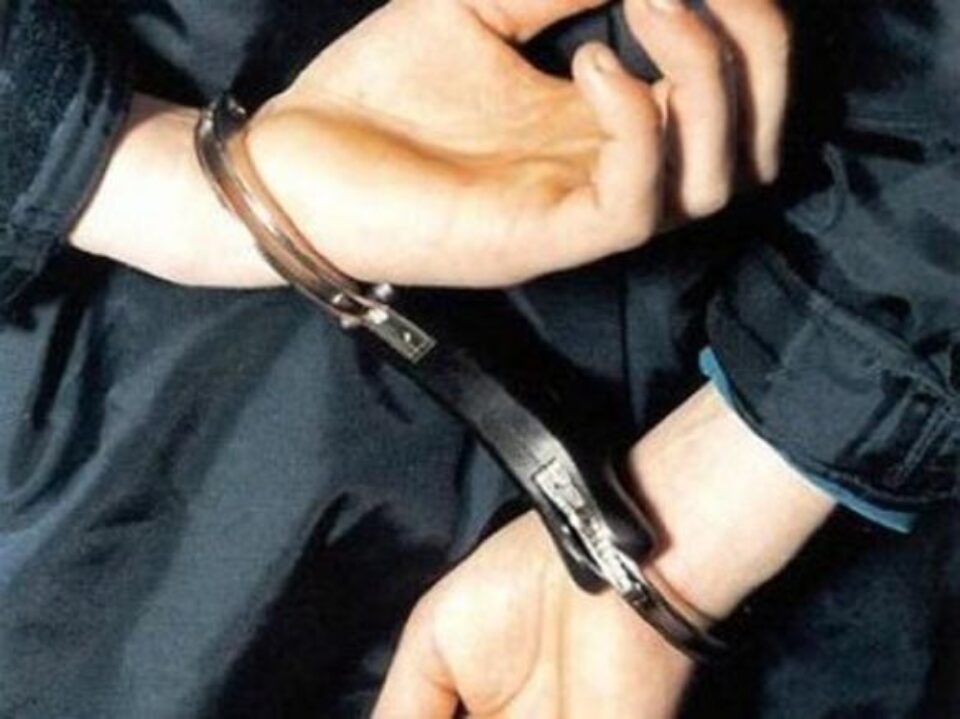 Angajat Termica săltat de poliție. Foto: Observator