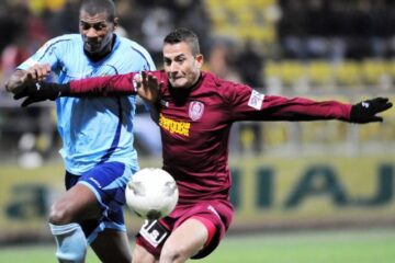 Jean Claude Bozga, de la Concordia Chiajna și Carlos Ronni, de la CFR Cluj. Foto:LAURENTIU MICH/MEDIAFAX FOTO