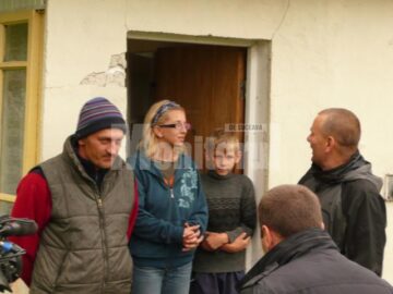 Inițiativa le-a aparținut deputatului PDL Ioan Bălan și liderului PDL Adâncata, Viorel Cucu