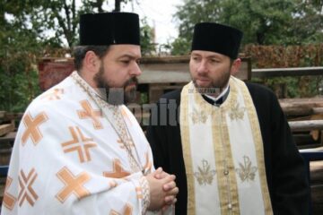 Sfințirea Bisericii Sfânta Cruce din Obcini