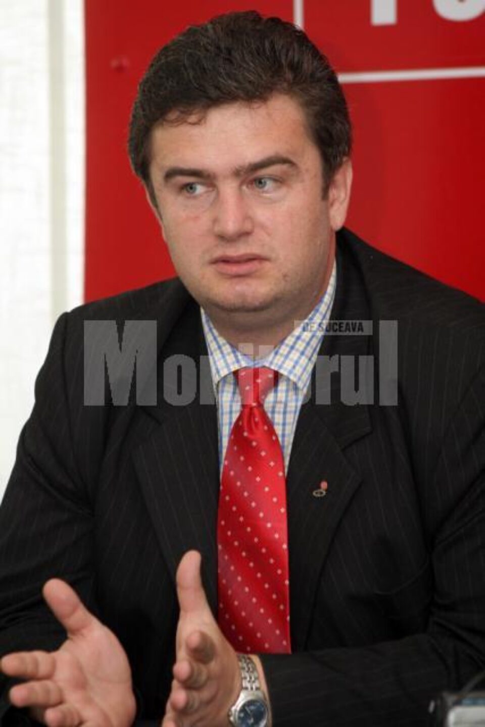 Cătălin Nechifor: „În condițiile în care avem o persoană din afara PSD, PNL sau PC, putem să atragem mai multe voturi din partea tuturor partidelor”