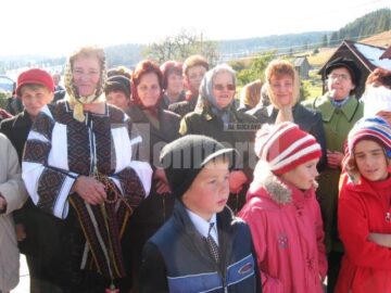 Sfințirea centrului filantropic din Valea Putnei