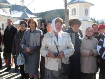 Sfințirea centrului filantropic din Valea Putnei