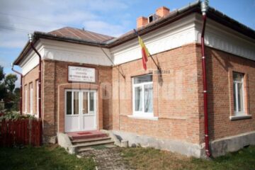 Fosta casă de nașteri din Marginea este acum grădiniță, închiriată de la biserică