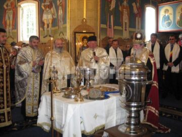 Sfințirea centrului filantropic din Valea Putnei