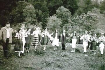 „Hore și...bătute”