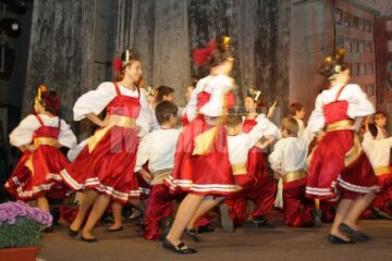 Formația de dansuri „Kolomeica”
