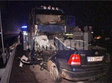 Din autoturismul VW Bora nu a mai rămas decât un morman de fiare