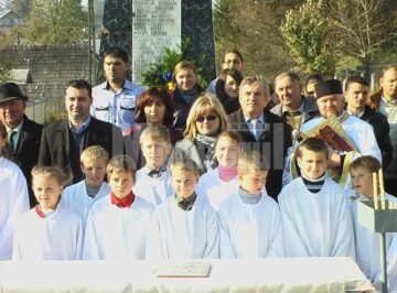 Ceremonialul depunerii de coroane de către Asociația “Cultul Eroilor” Suceava și Organizația Județeană a UNPR Suceava