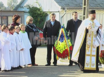 Ceremonialul depunerii de coroane de către Asociația “Cultul Eroilor” Suceava și Organizația Județeană a UNPR Suceava
