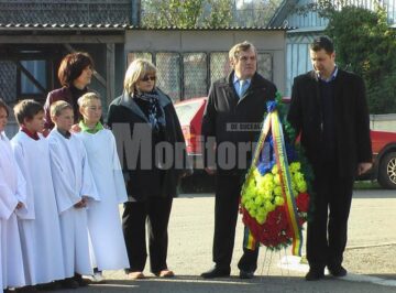 Ceremonialul depunerii de coroane de către Asociația “Cultul Eroilor” Suceava și Organizația Județeană a UNPR Suceava