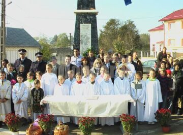 Ceremonialul depunerii de coroane de către Asociația “Cultul Eroilor” Suceava și Organizația Județeană a UNPR Suceava
