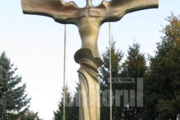 Statuia "Bucovina Înaripată"