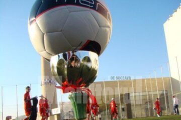 La finalul întrecerii, cea mai bună echipă va primi trofeul din partea organizatorilor