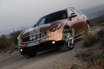 Infiniti PL, cu o versiune sport-coupe