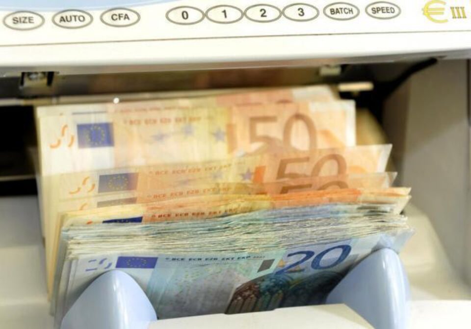Sucevenii preferă mai mult creditele în valută. Foto: RomaniaLibera.ro