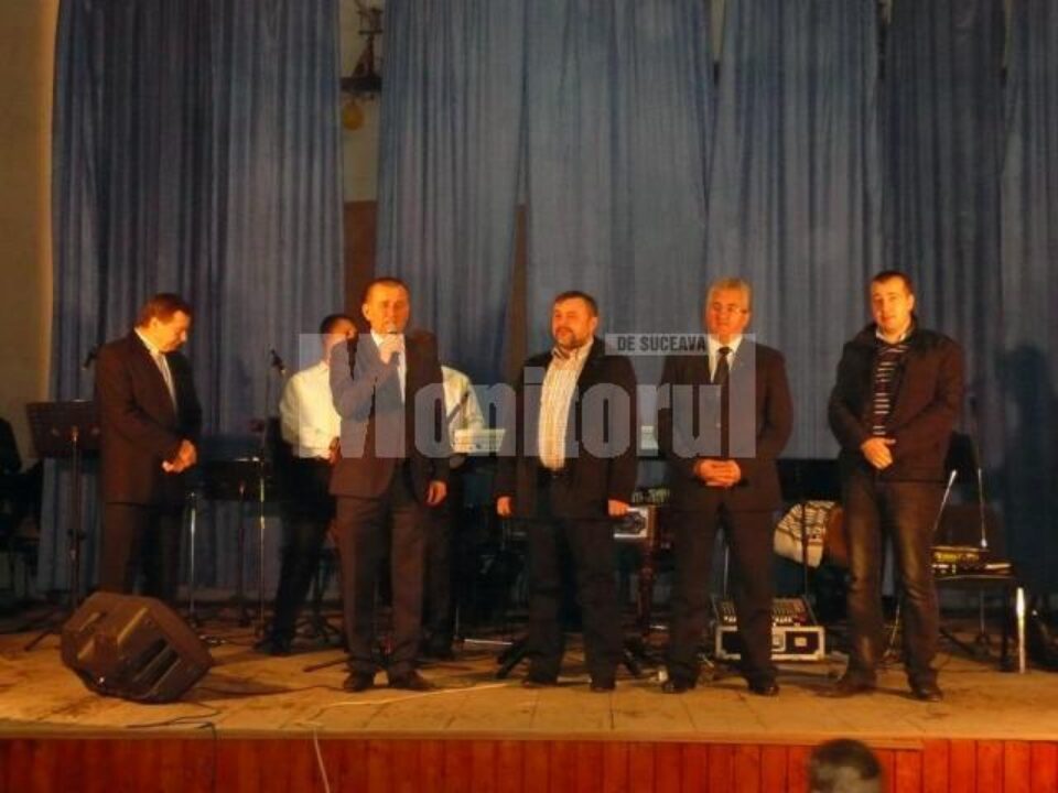 Hramul comunei Adâncata a fost organizat de filiala locală a PD-L, cu sprijinul deputatului democrat-liberal, Ioan Bălan Hramul comunei Adâncata a fost organizat de filiala locală a PD-L, cu sprijinul deputatului democrat-liberal, Ioan Bălan
