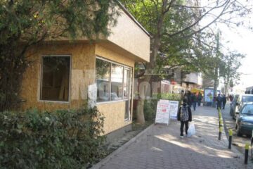Invazia chioșcurilor va duce la dispariția spațiilor verzi din zona Curcubeul