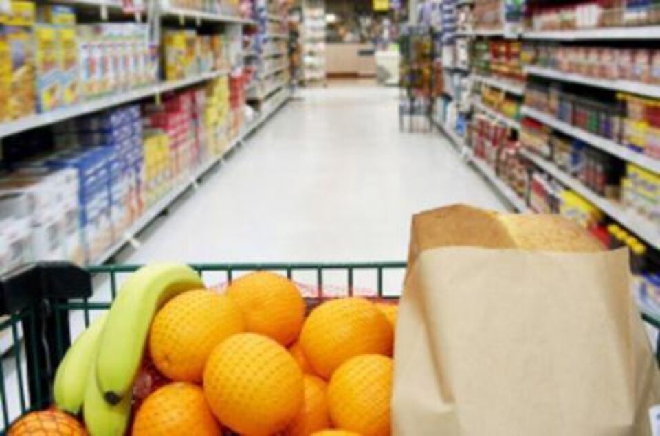 Comerțul modern câștigă în continuare teren în fața celui tradițional
