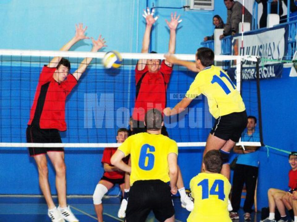 Meciul dintre tinerii voleibaliști suceveni a fost tranșat de echipa CSȘ „Nicu Gane”